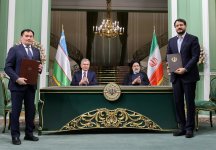 امضای یادداشت تفاهم وزرای ایران و ازبکستان در زمینه همکاری جامع حمل ونقلی و ترانزیتی