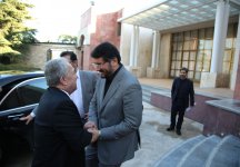  بدرقه حسین عرنوس نخست وزیر سوریه